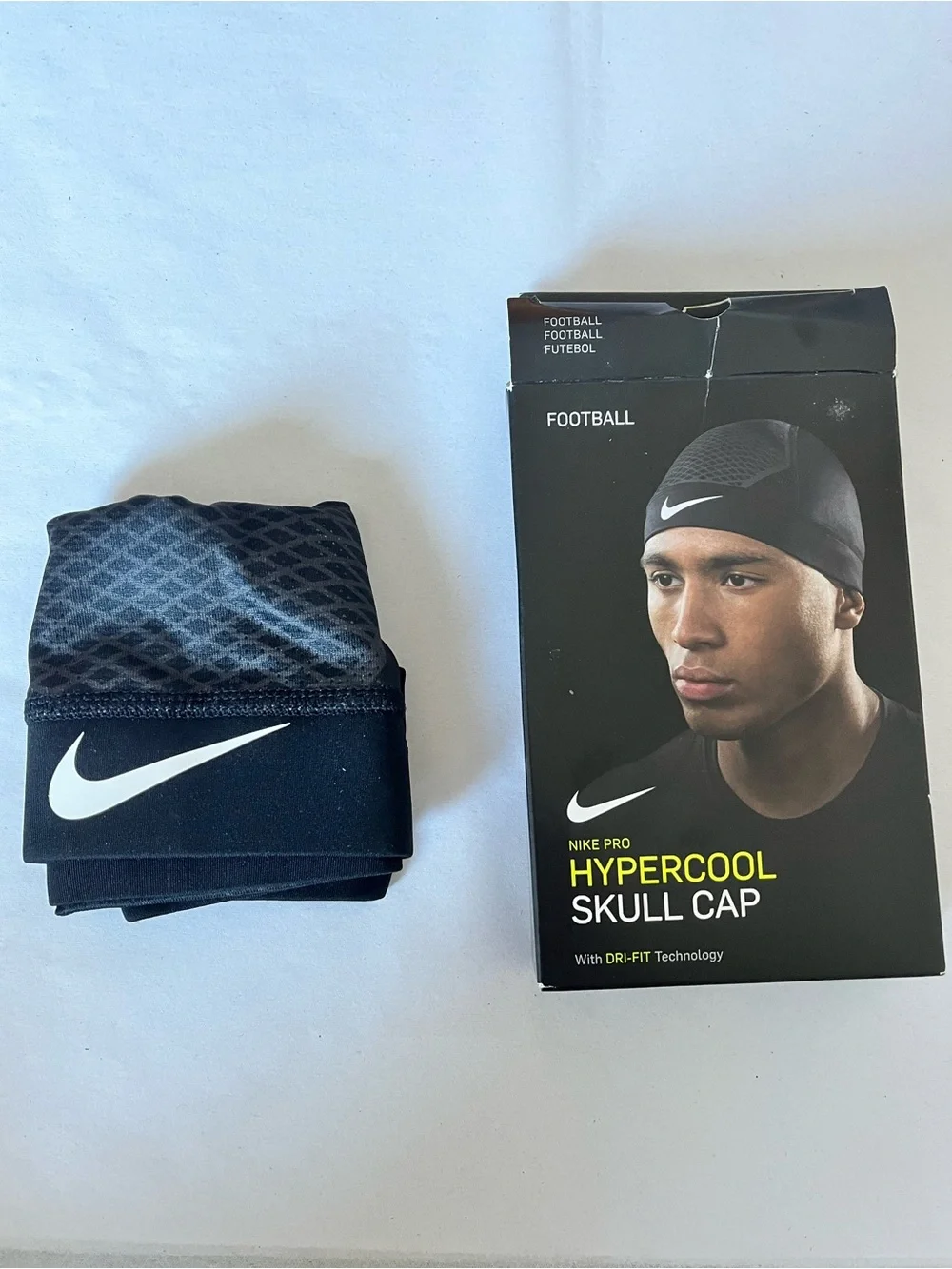 Nike Hypercool Skull Cap - Black with White Swoosh brand new in box - Picture 3 of 3